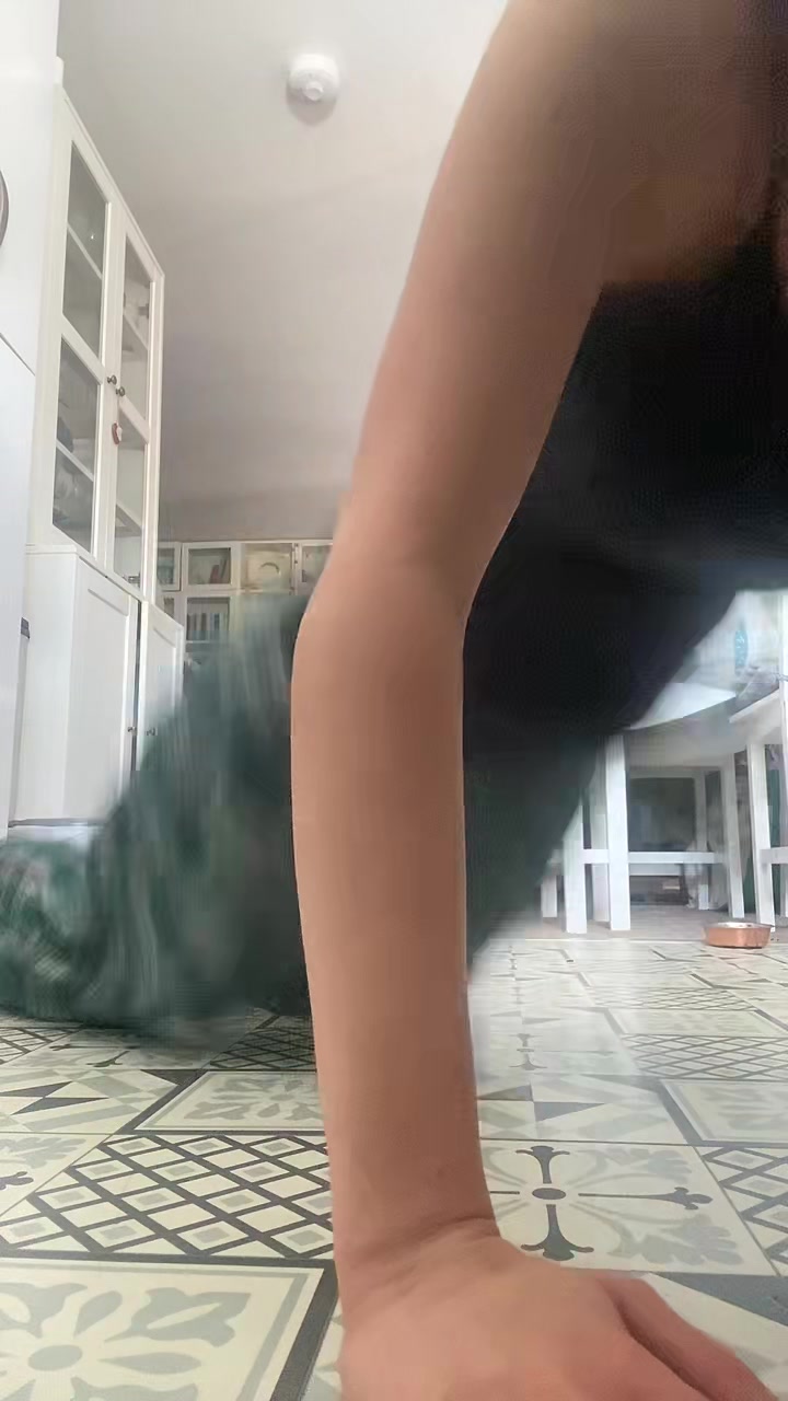 @juujuu kwiwi