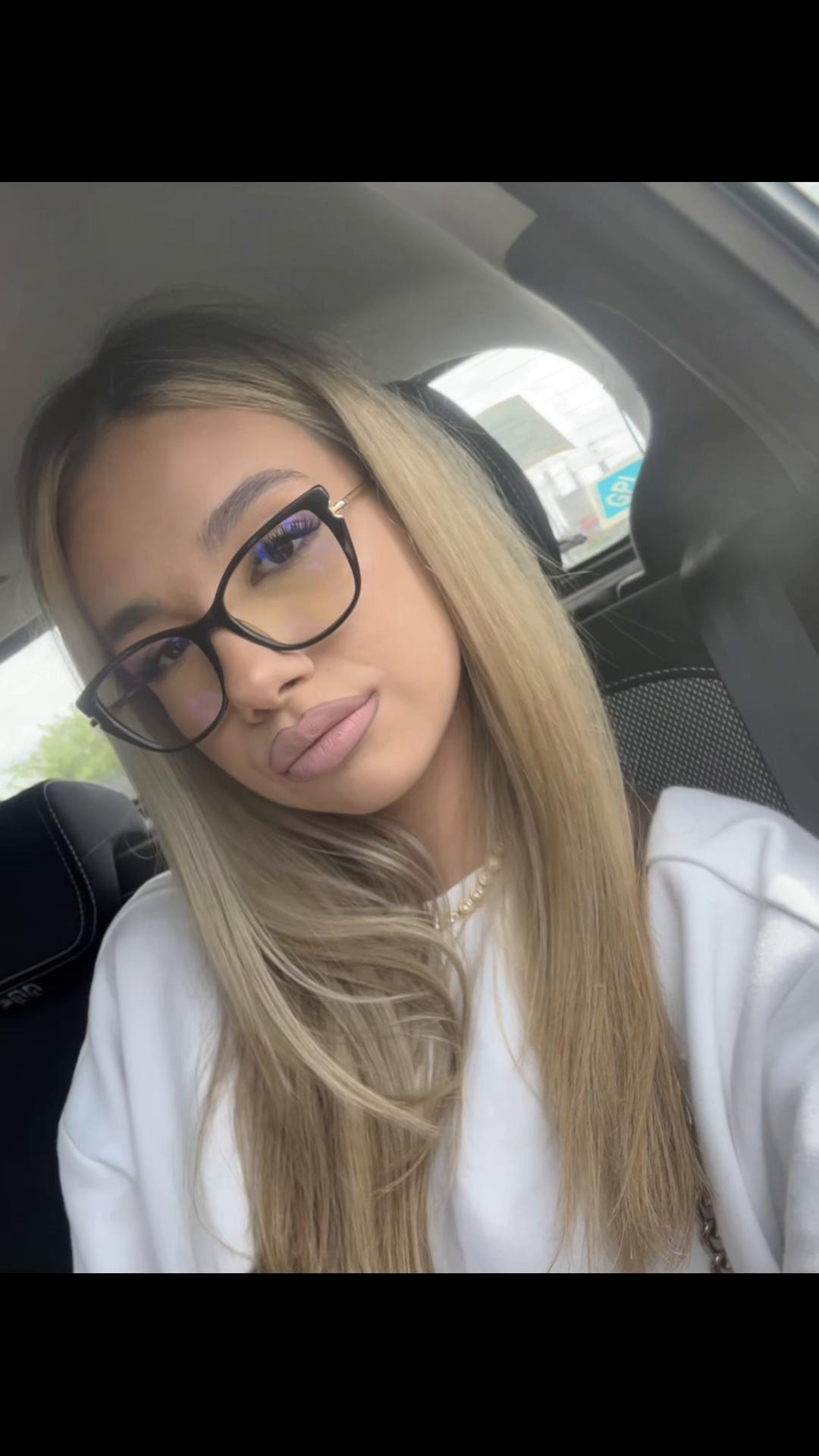 @🖤