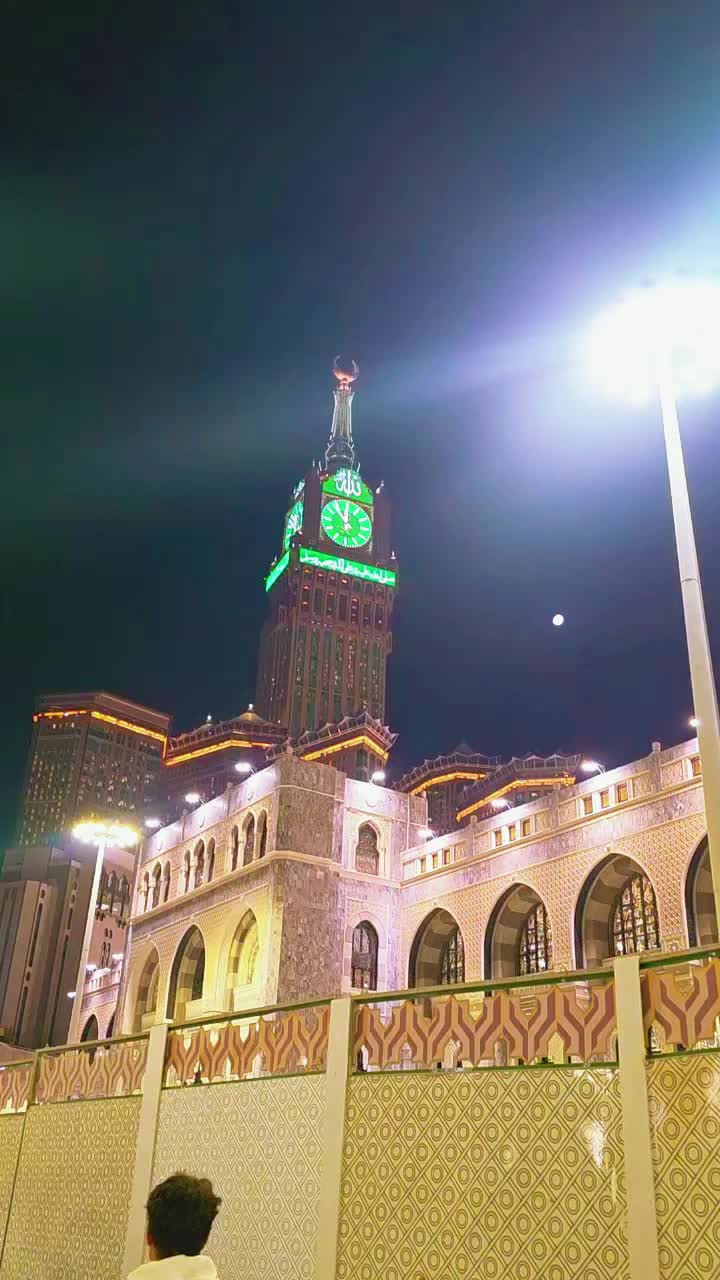 @𝓝𝓪𝔃🕊️