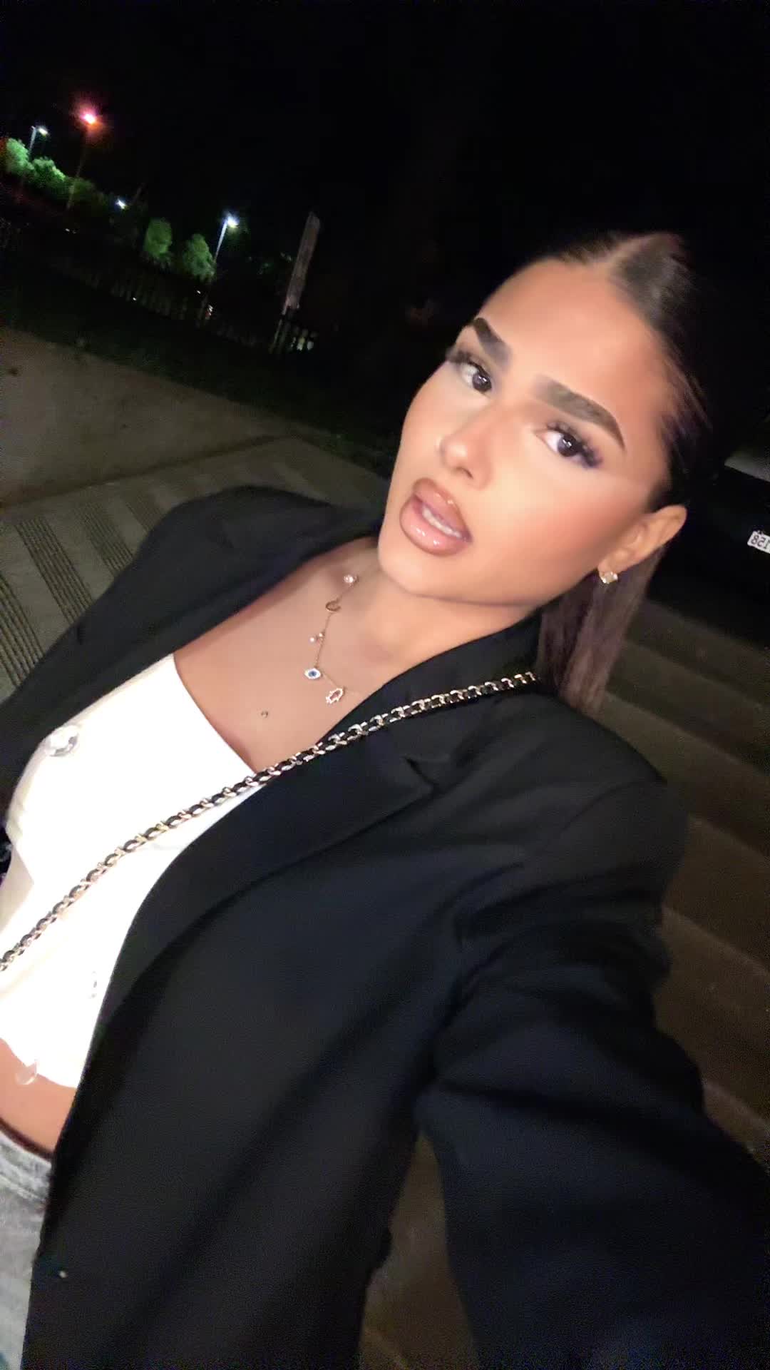 @L A I L A 🐆