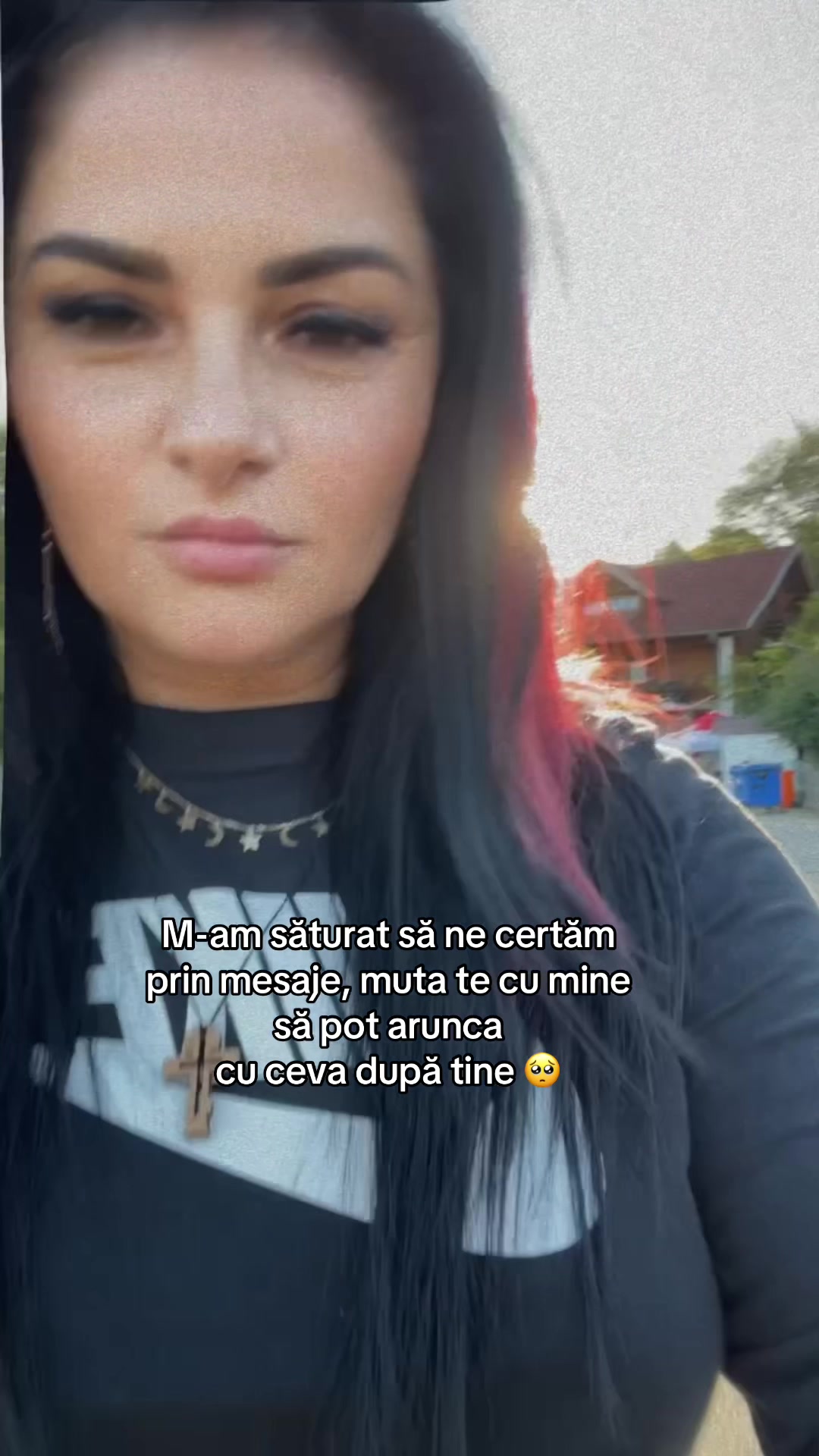 @Laura Mamară