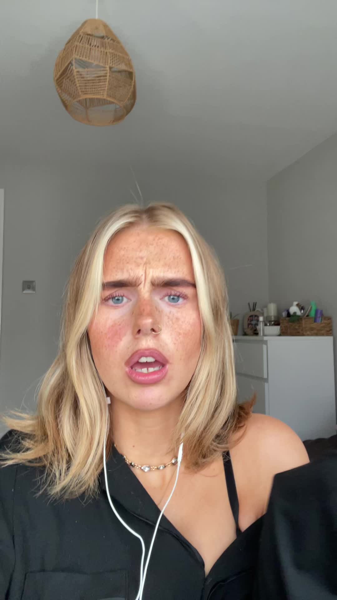 @scarlettduggan_