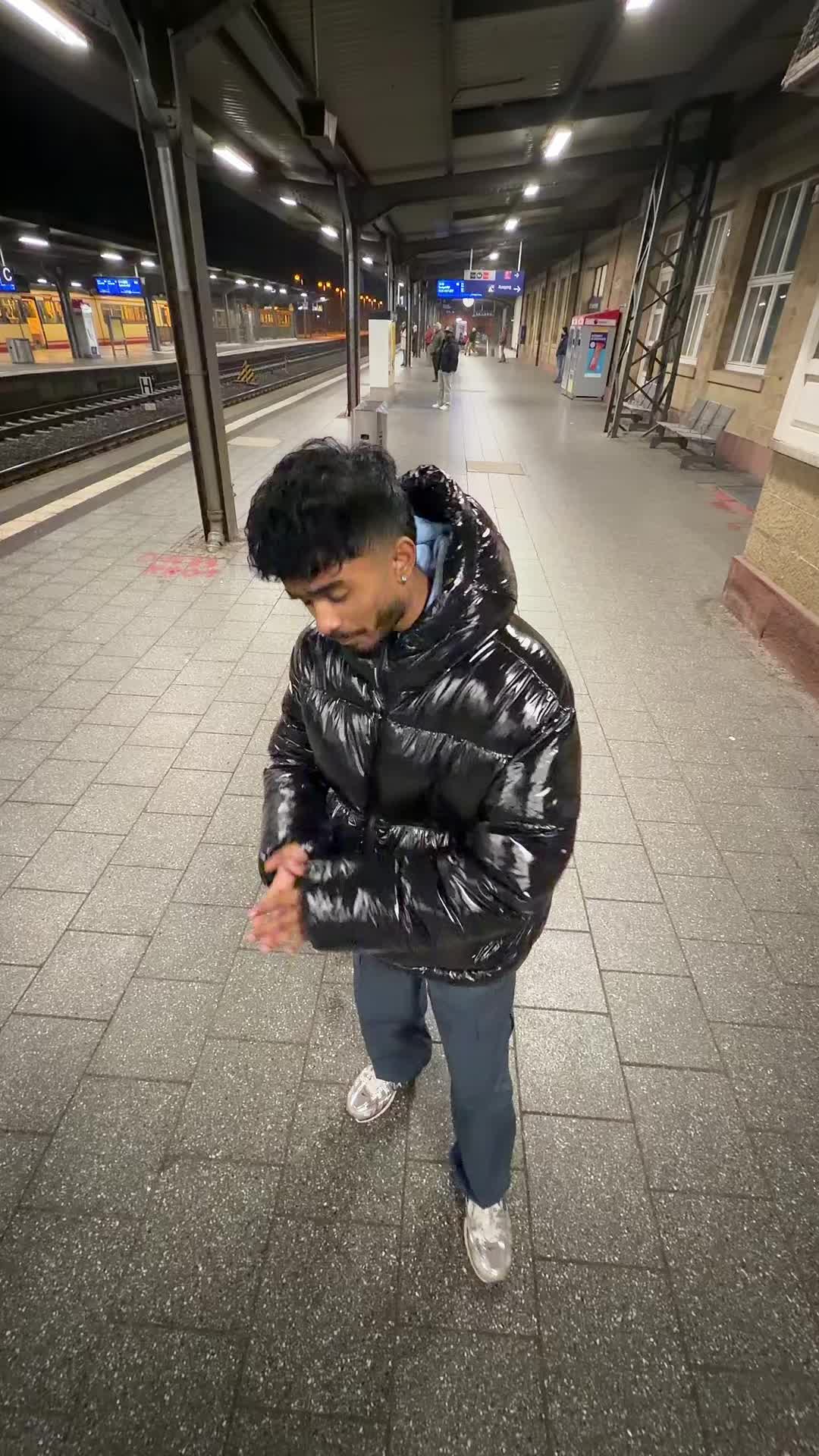 @𝐀𝐍𝐎𝐉𝐀𝐍&trade;
