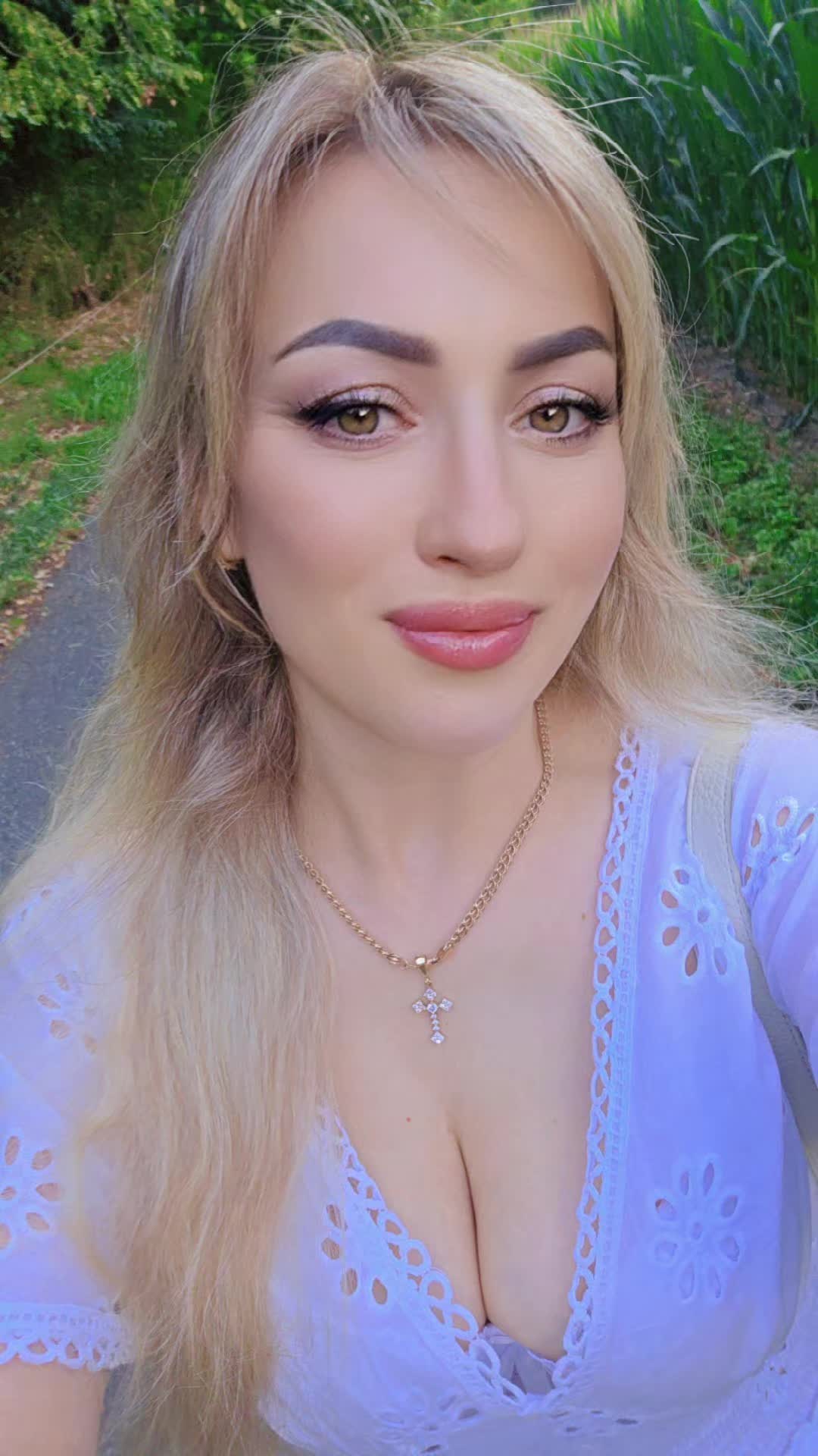 @Vict💍ria🌞