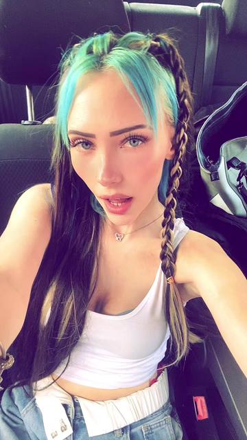 @Bleu 🩵