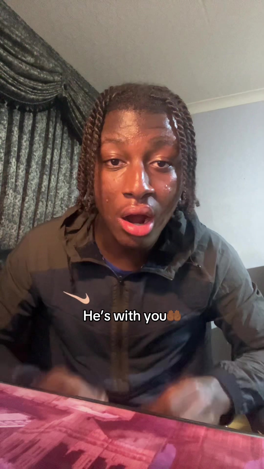 @Avenoire23