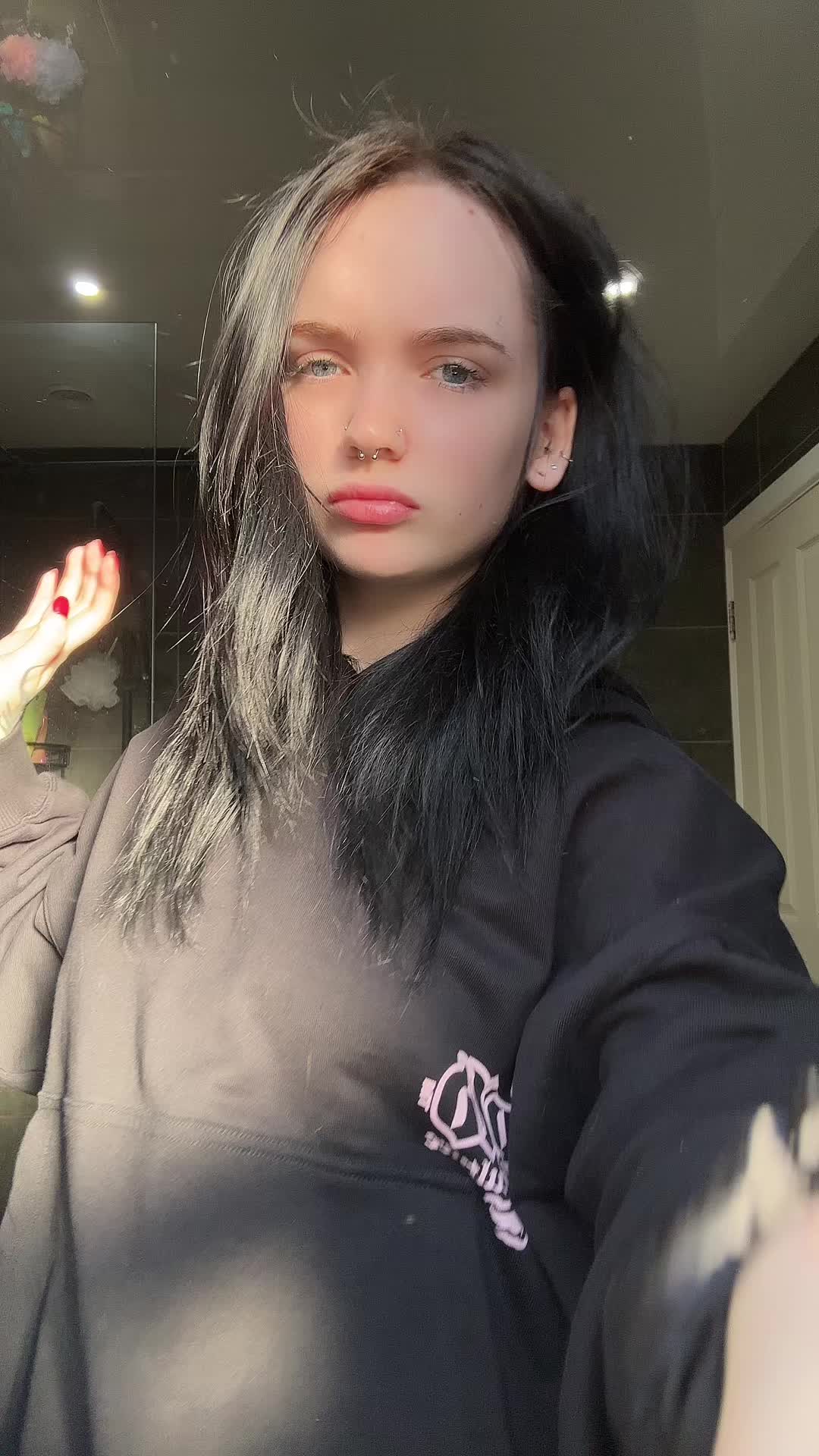 @ᴹᵉᵒʷ