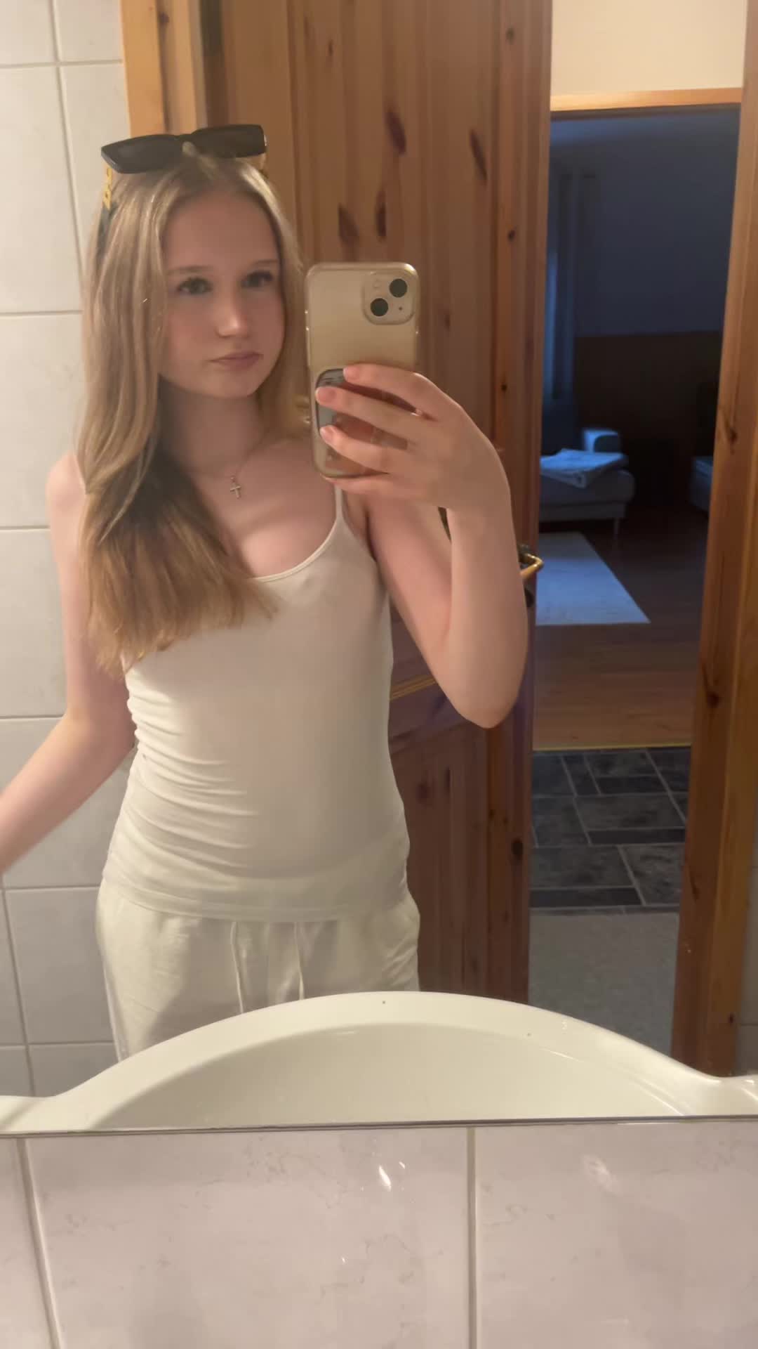 @elise