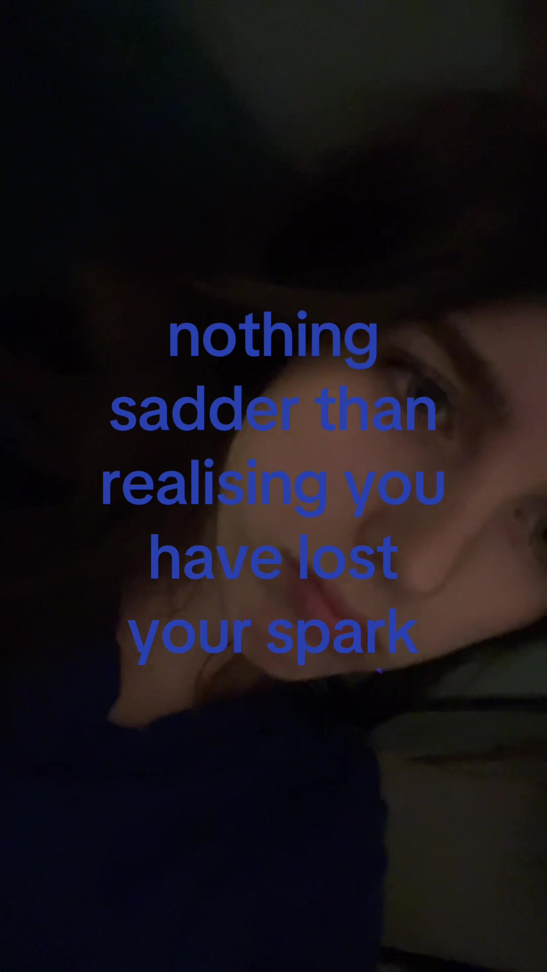 @￴