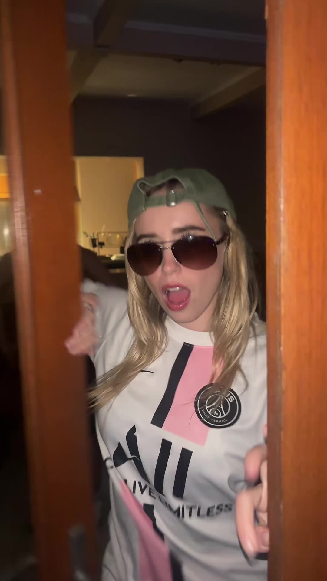 @Lily Elliott