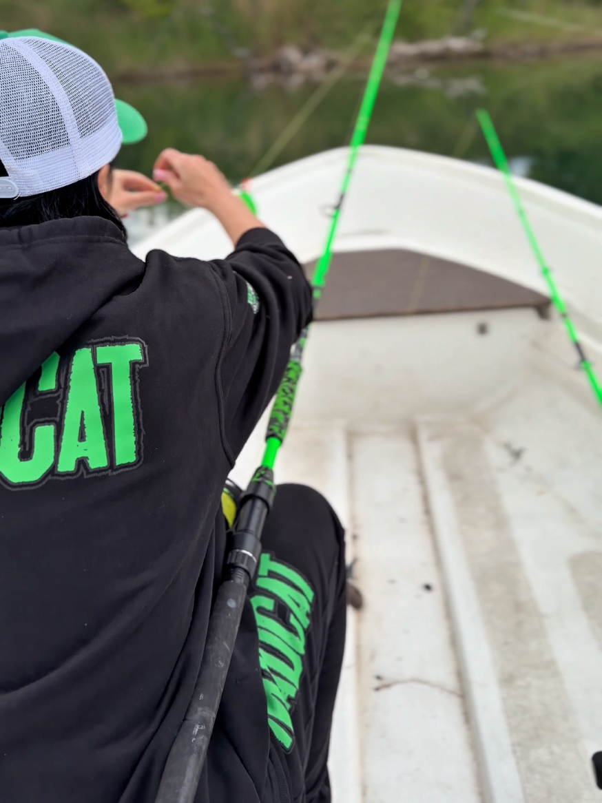@Erika_fishing💚🖤