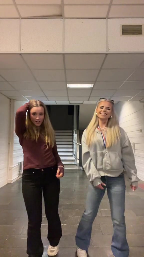 @𝓐𝓵𝓿𝓪 𝓼𝓪𝓵𝓸𝓶𝓮