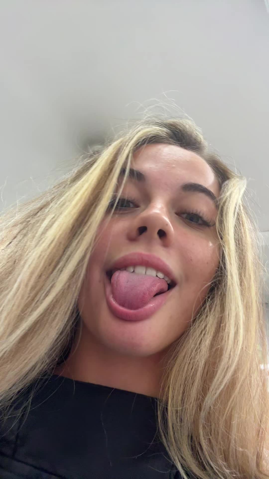 @elsa