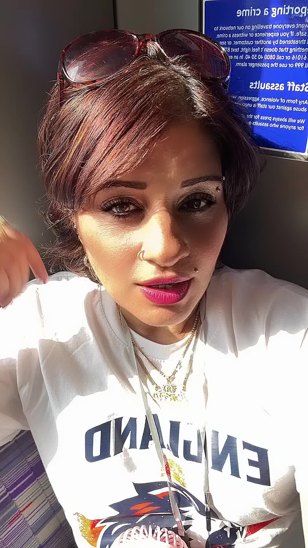 @ⁱᵐ͟͟͞͞☞🇬🇧𝕌𝕂 𝕊𝕙𝕖𝕣𝕟𝕚🐅