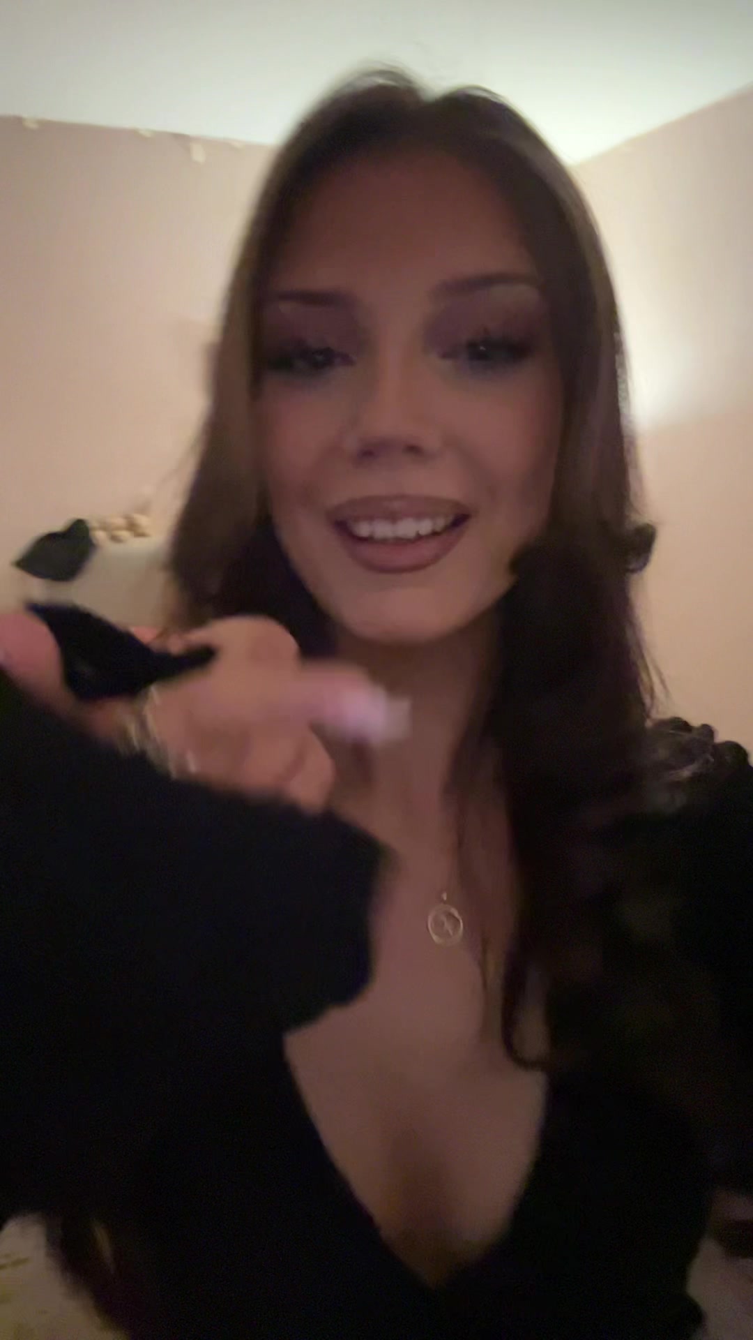 @️