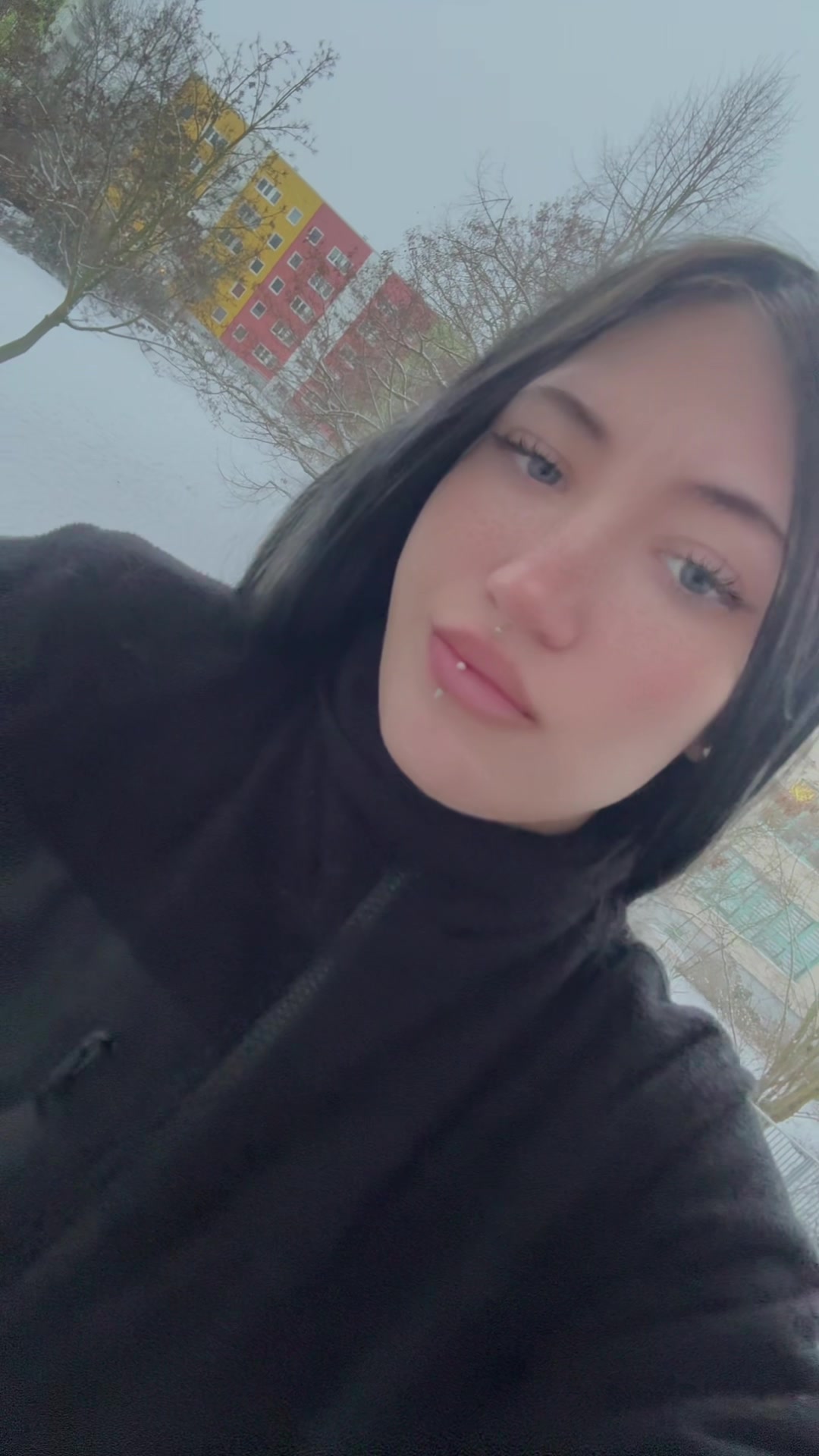@️