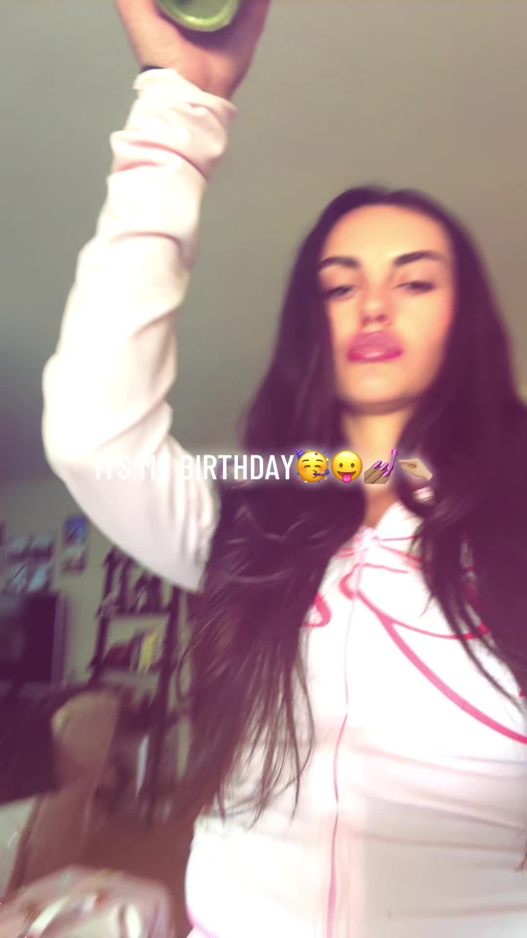 @Anya💕🌎