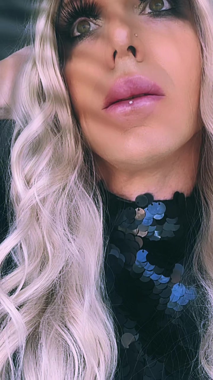 @𝒮𝑒𝓁𝒾𝓃𝒶