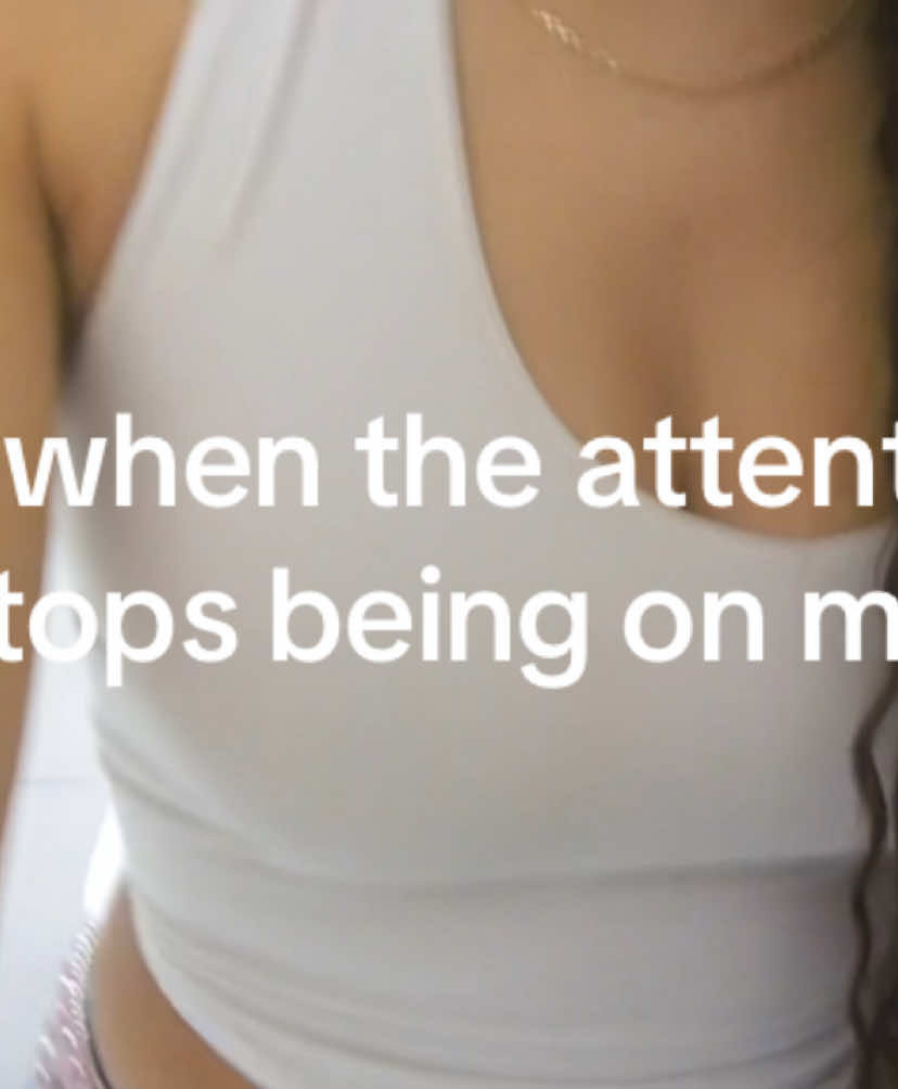 @👩🏽&zwj;❤️&zwj;👩🏽