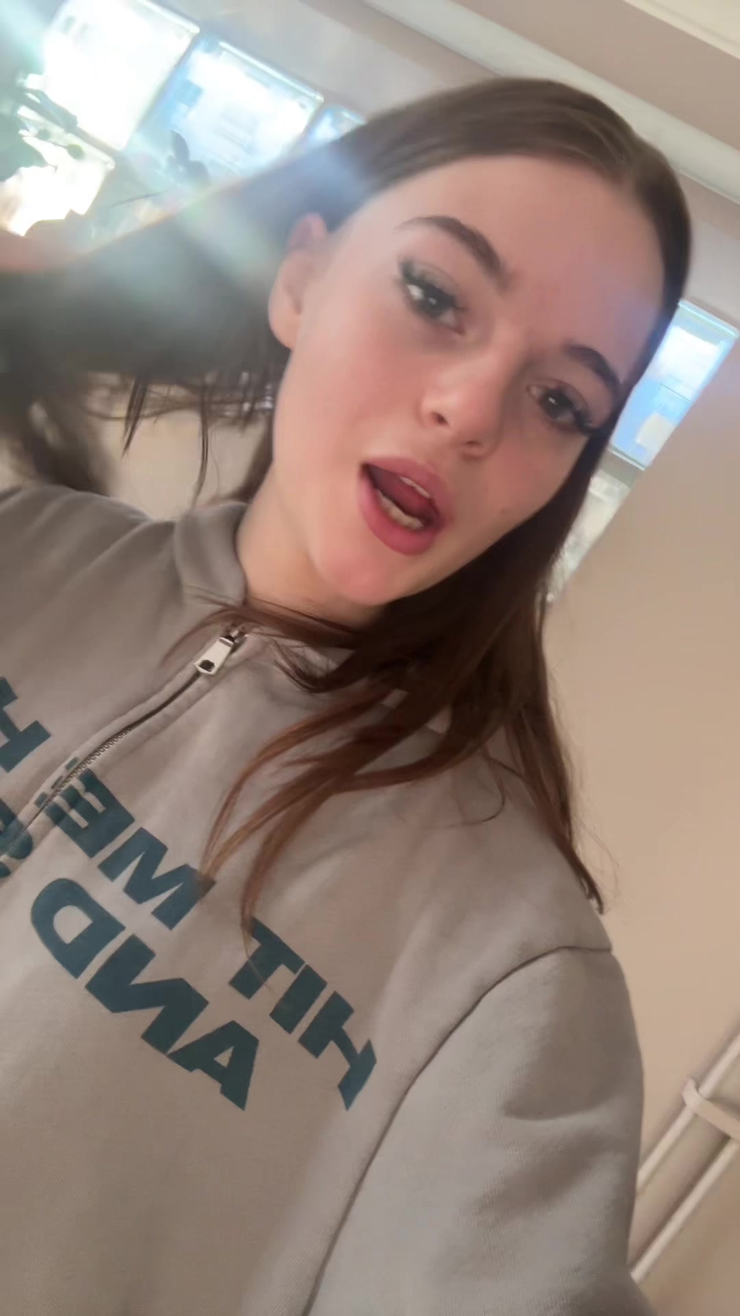 @Juni💙🍒🚀🐼🎶