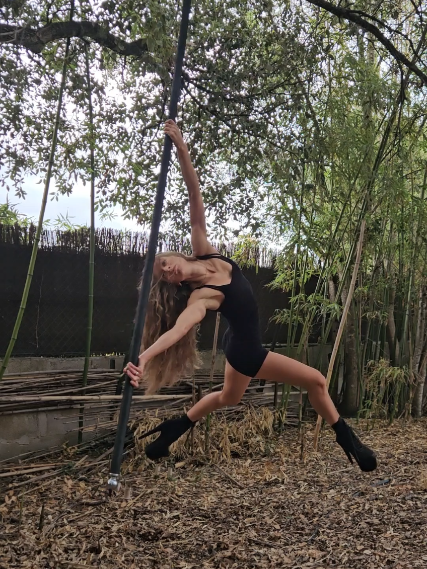 @vlada.es