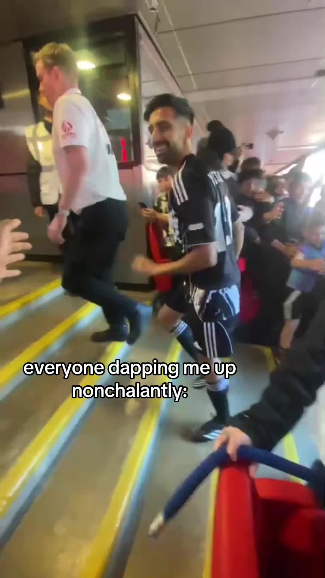@Junior™️
