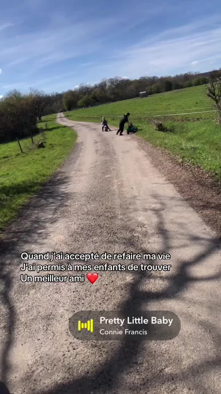 @Minimoys 🙋&zwj;♀️