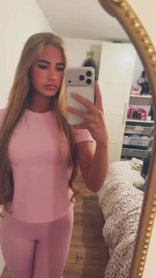@𝐑𝐮𝐛𝐲𝐥𝐞𝐞💍🎀