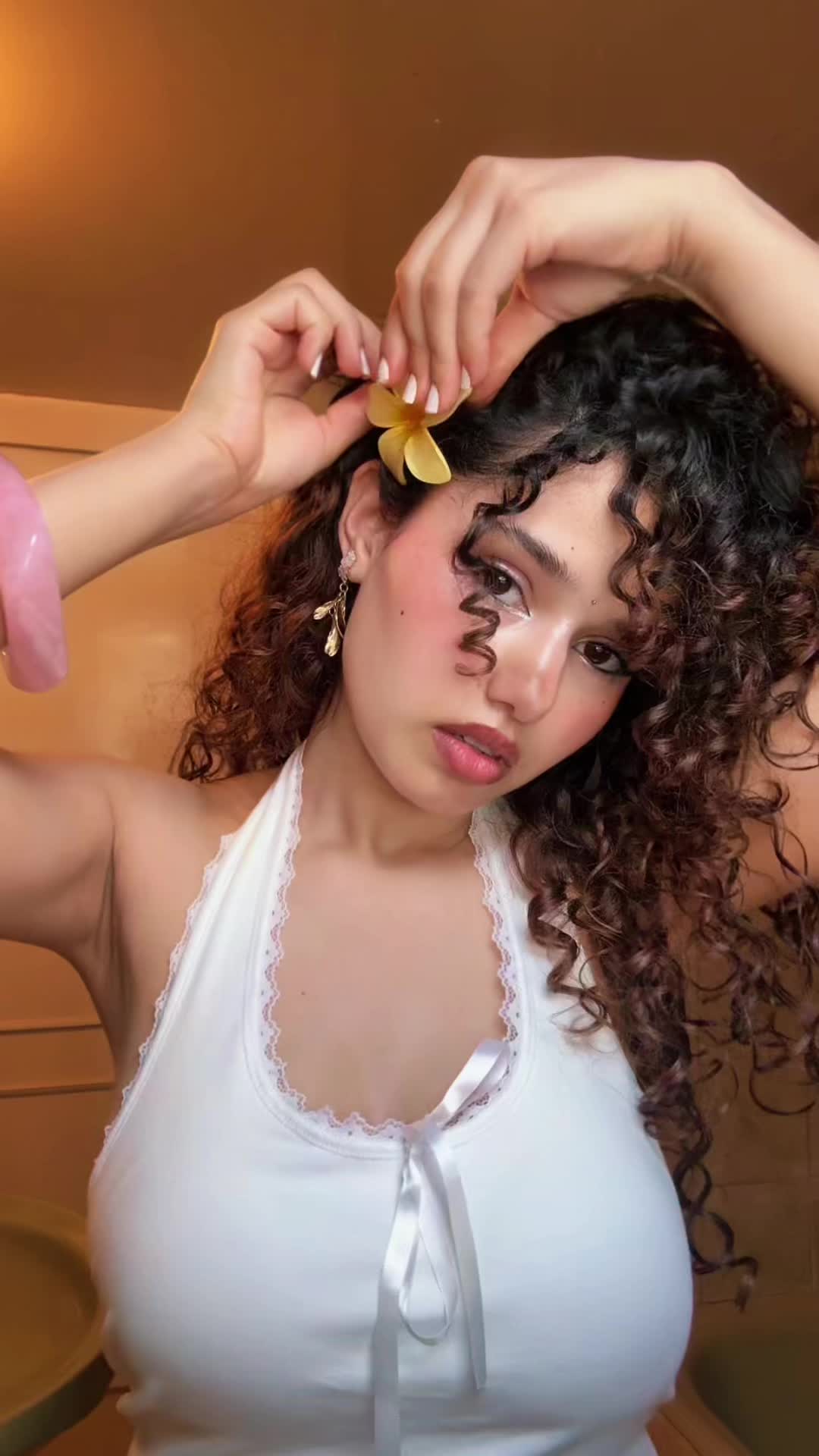 @Curlypurlyy👩🦱