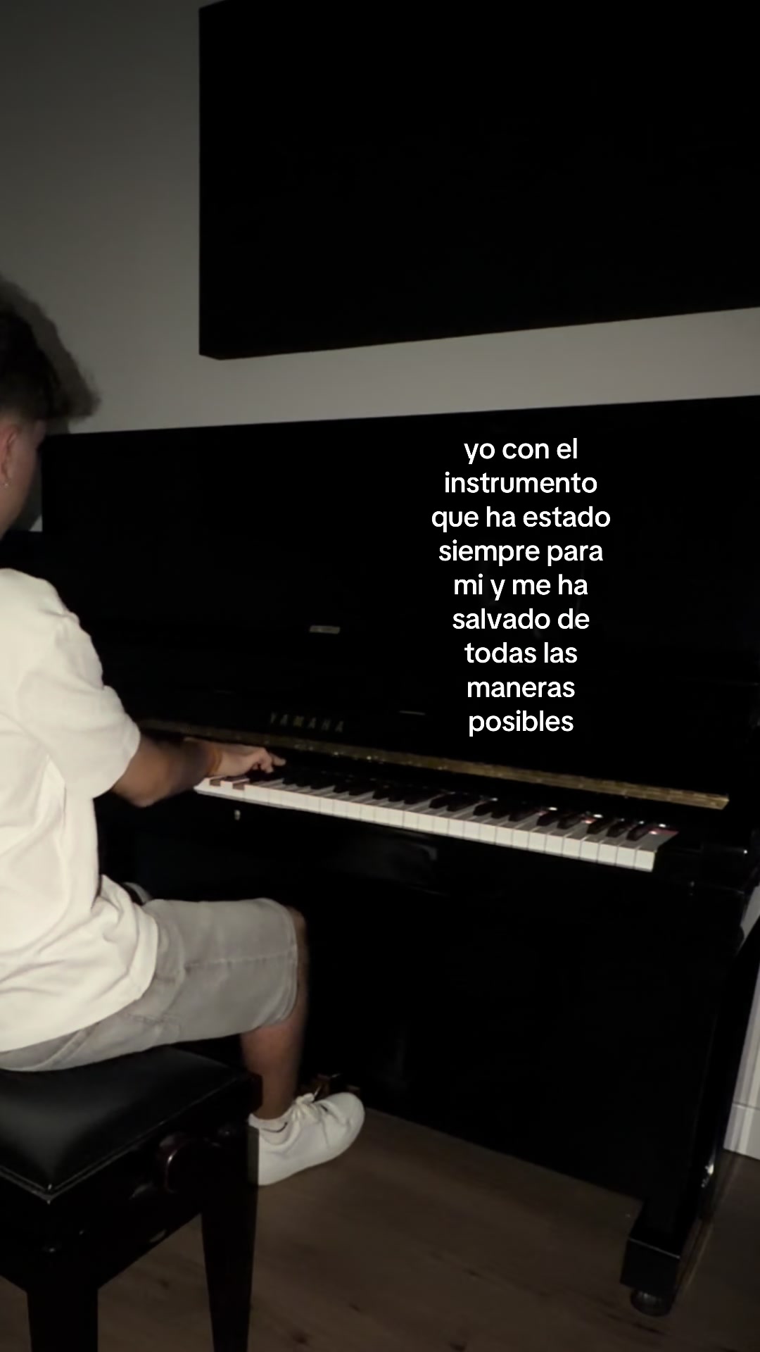 @🎧