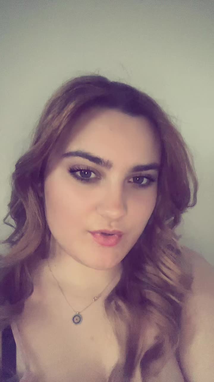 @Ariana_222
