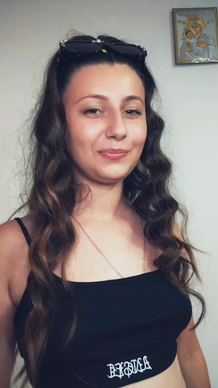 @Cristina_b❤️😘