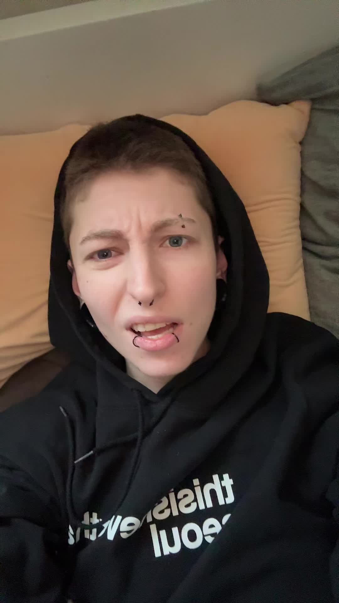 @AuffELLIg BaufELLIg 🚩