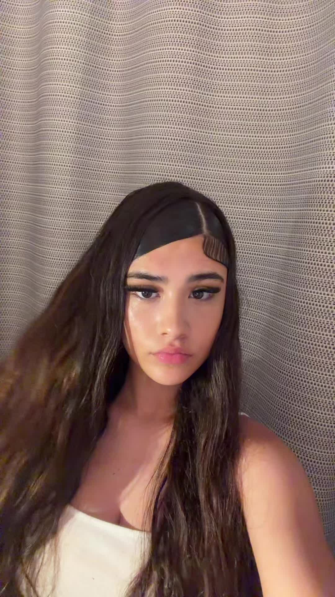 @🎀💋🦄💘😛✌🏼👸🐐.