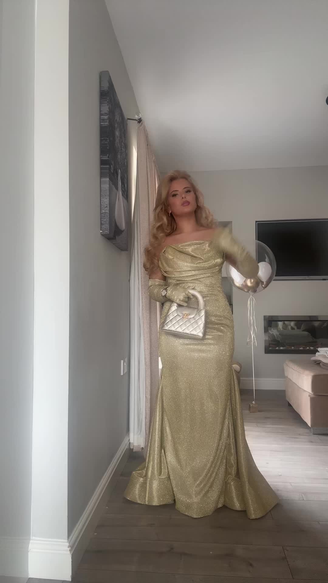 @hallejox