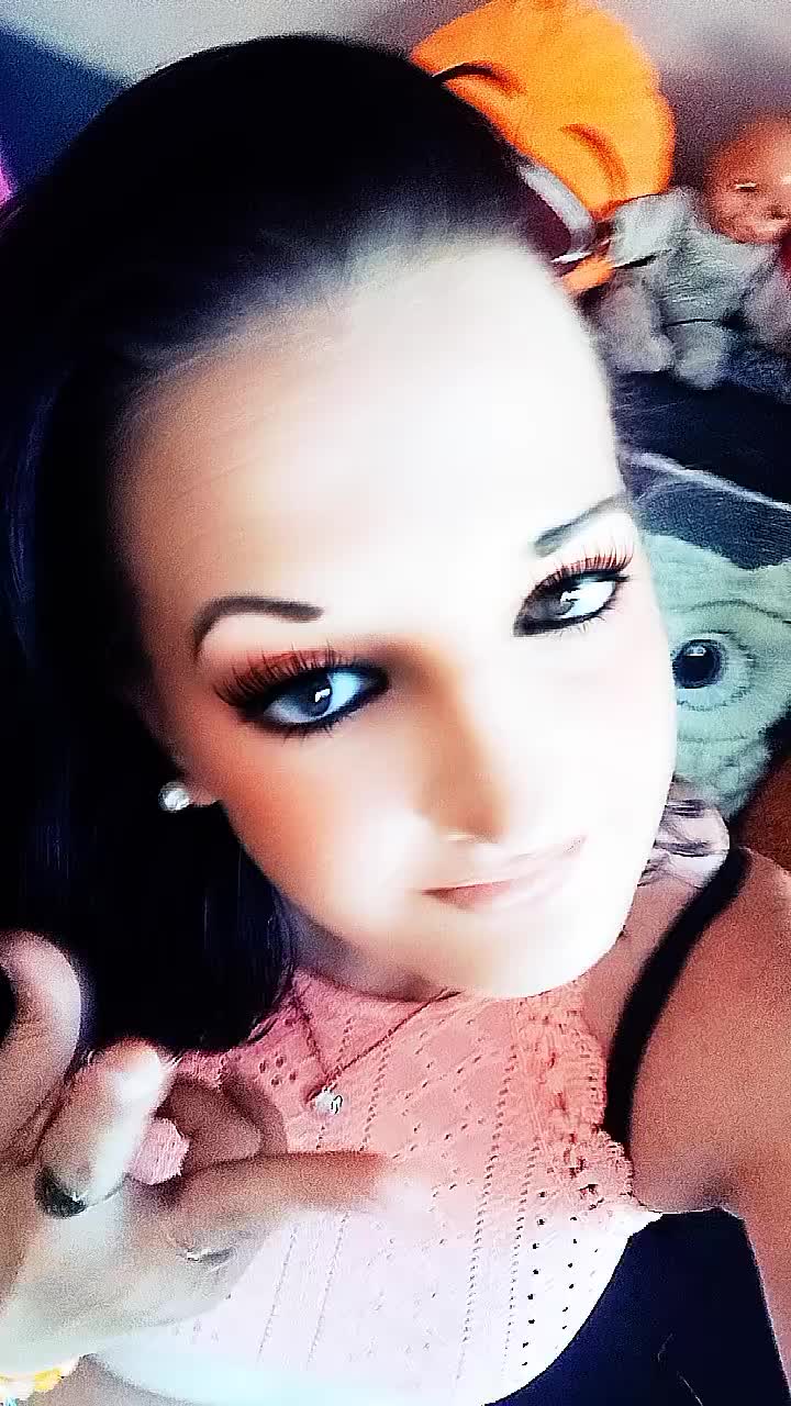 @👑 Q ❤️ UEEN 🖤🖤👑