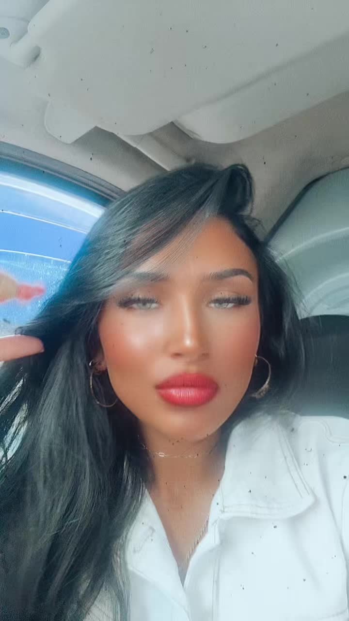 @Nicole_ Leonardx