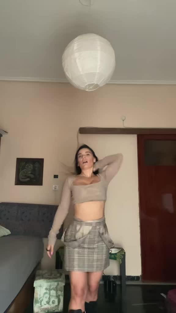 @JessicaHills