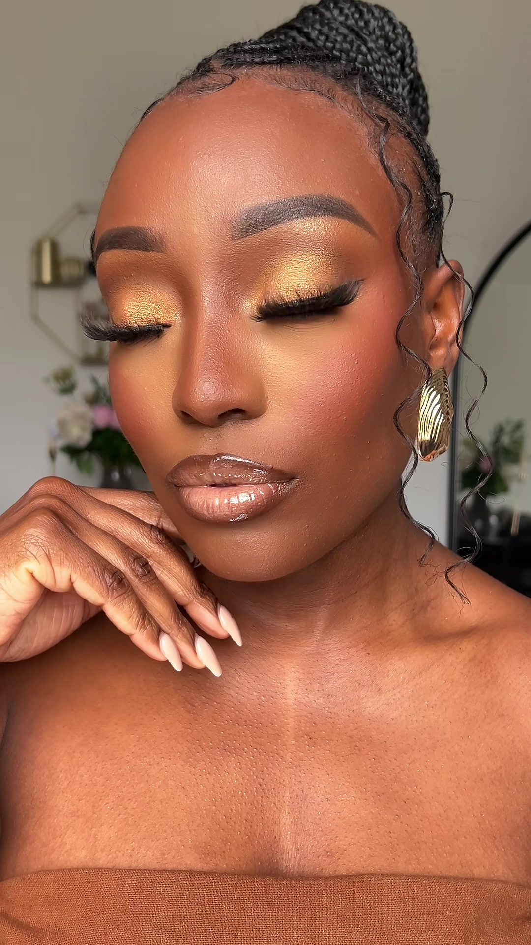 @Christiana | Beauty Creator