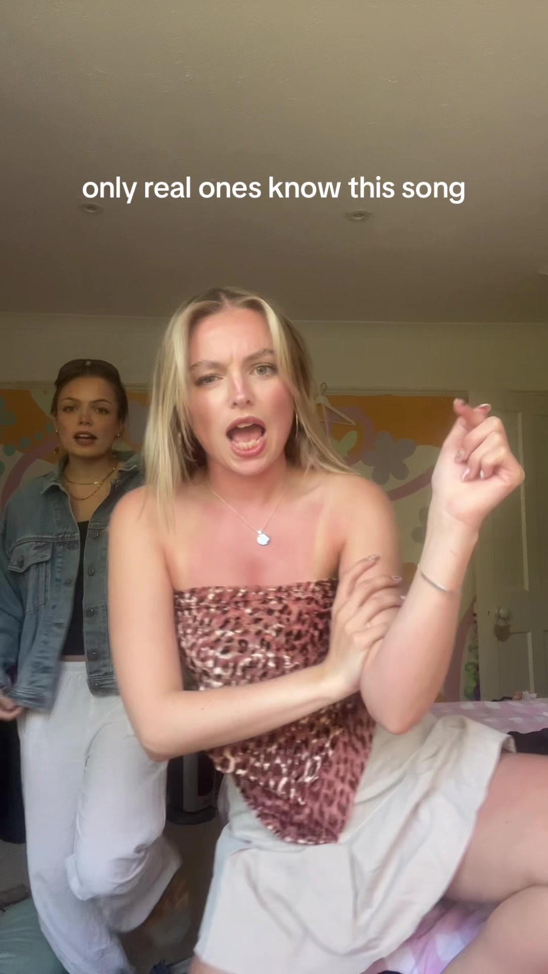 @elespreck
