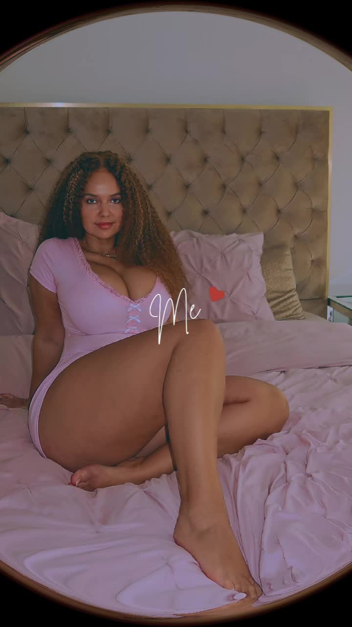 @Pamela Alexandra