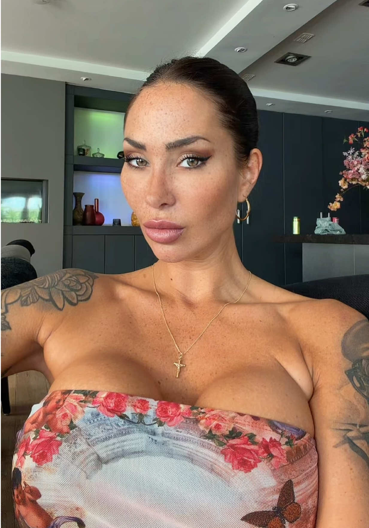 @ZHARA