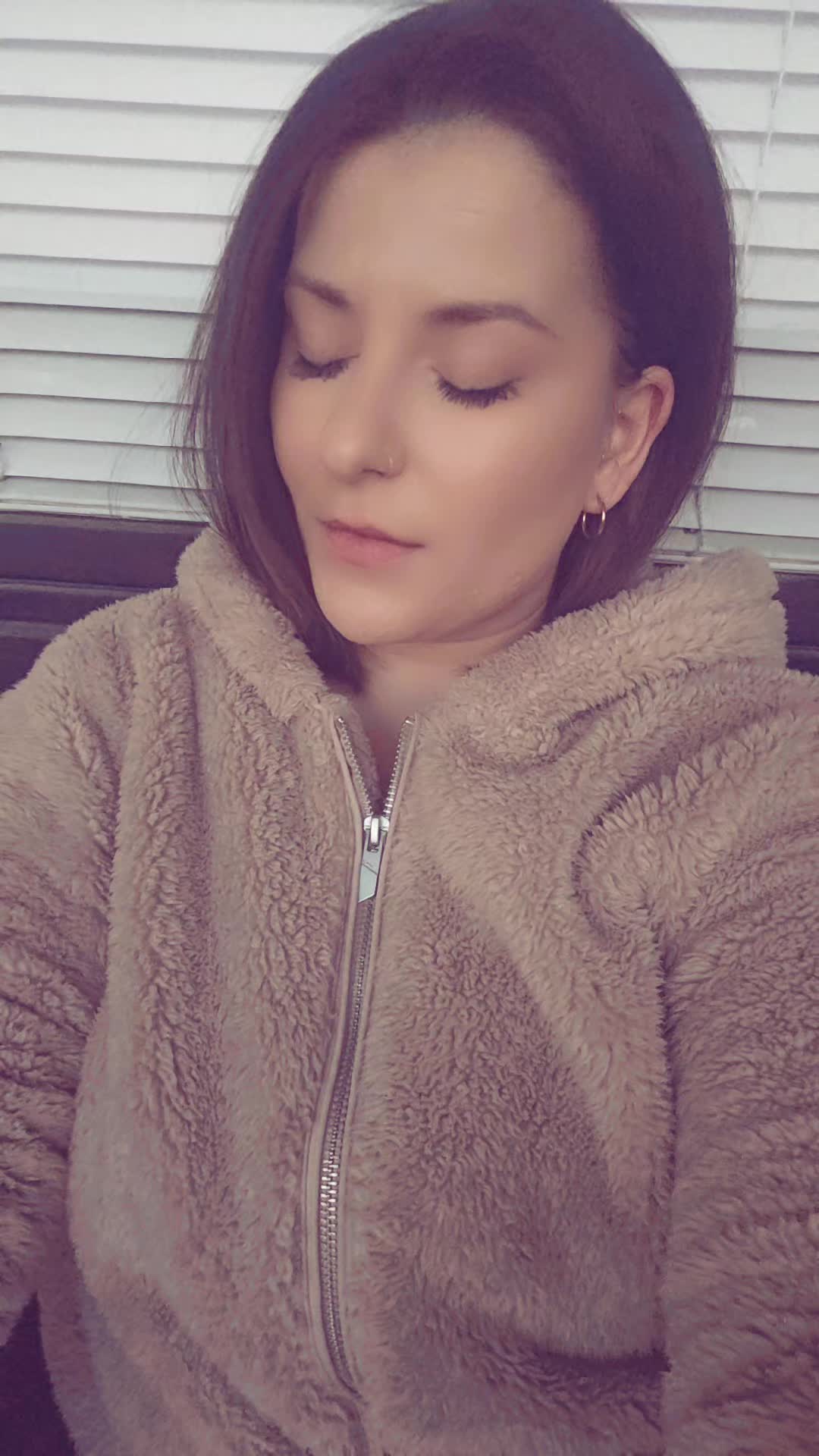 @_Lezzy_ Pflegefachkraft mit ♥️