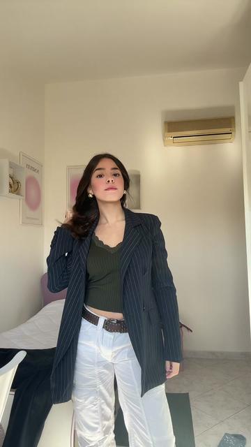 @Sabrina