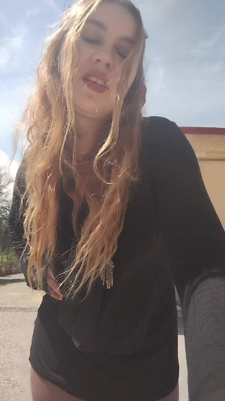 @julie