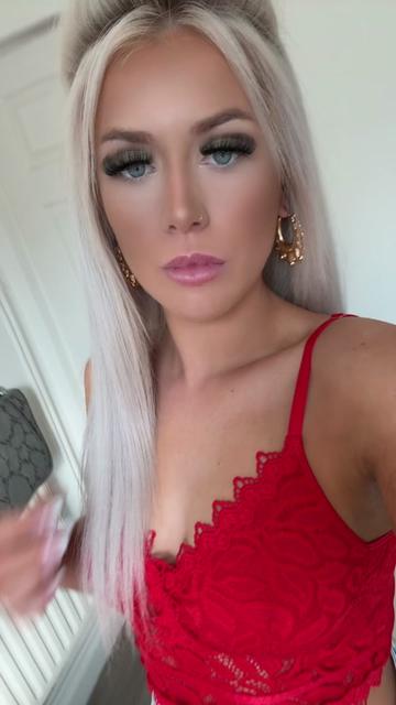 @Courtneyxo