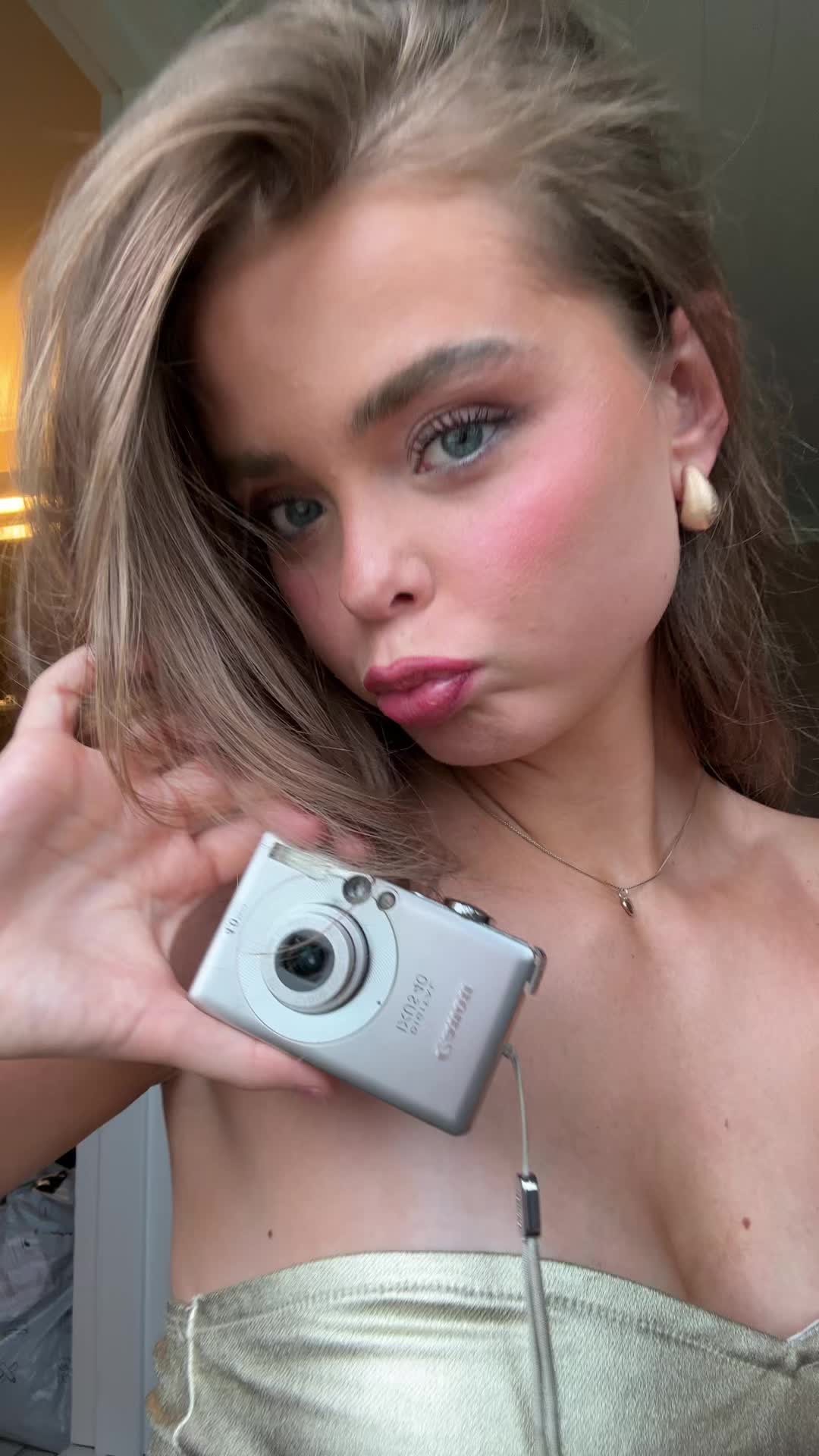 @saralunderr