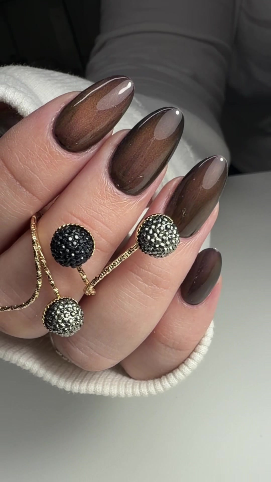 @ViolaViolett_NailArtist