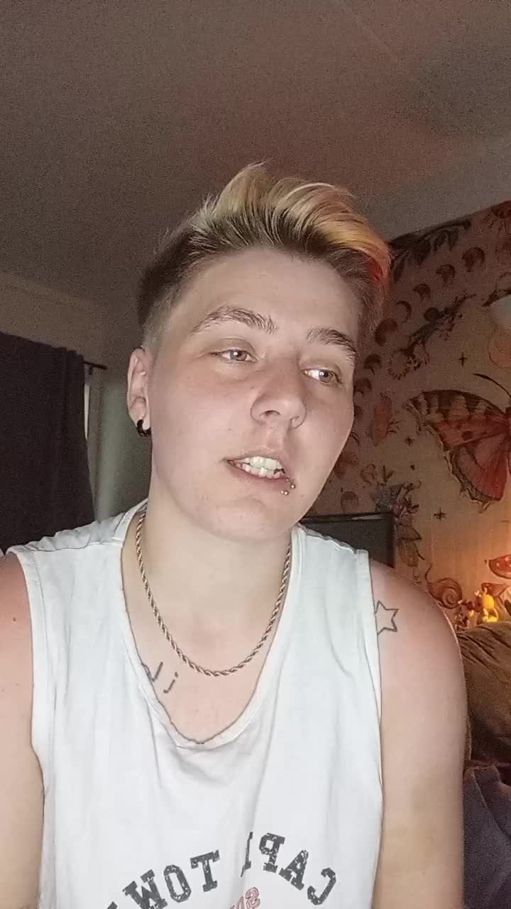 @The_bitch_is_mine🥰❤️