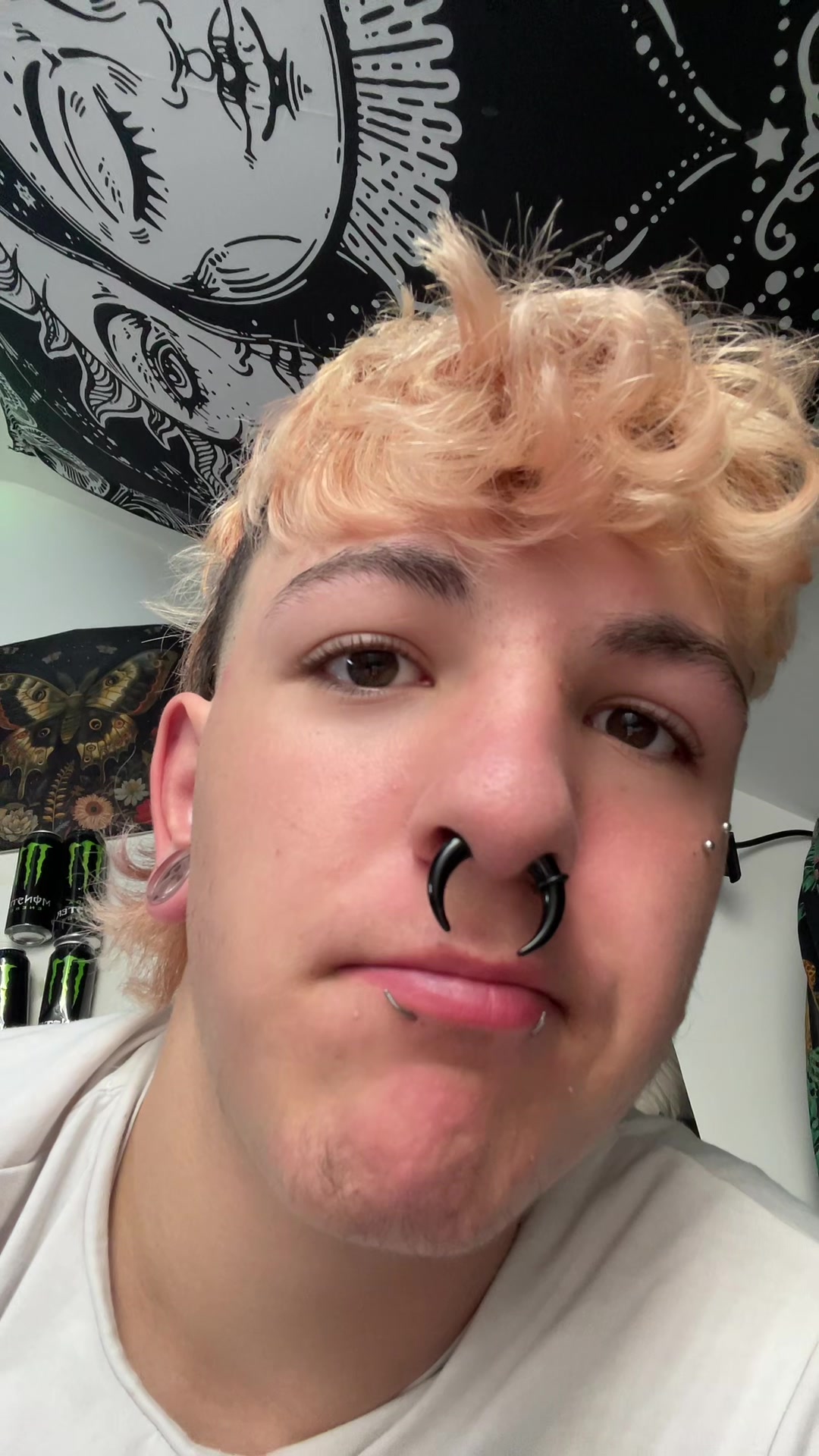 @jakee